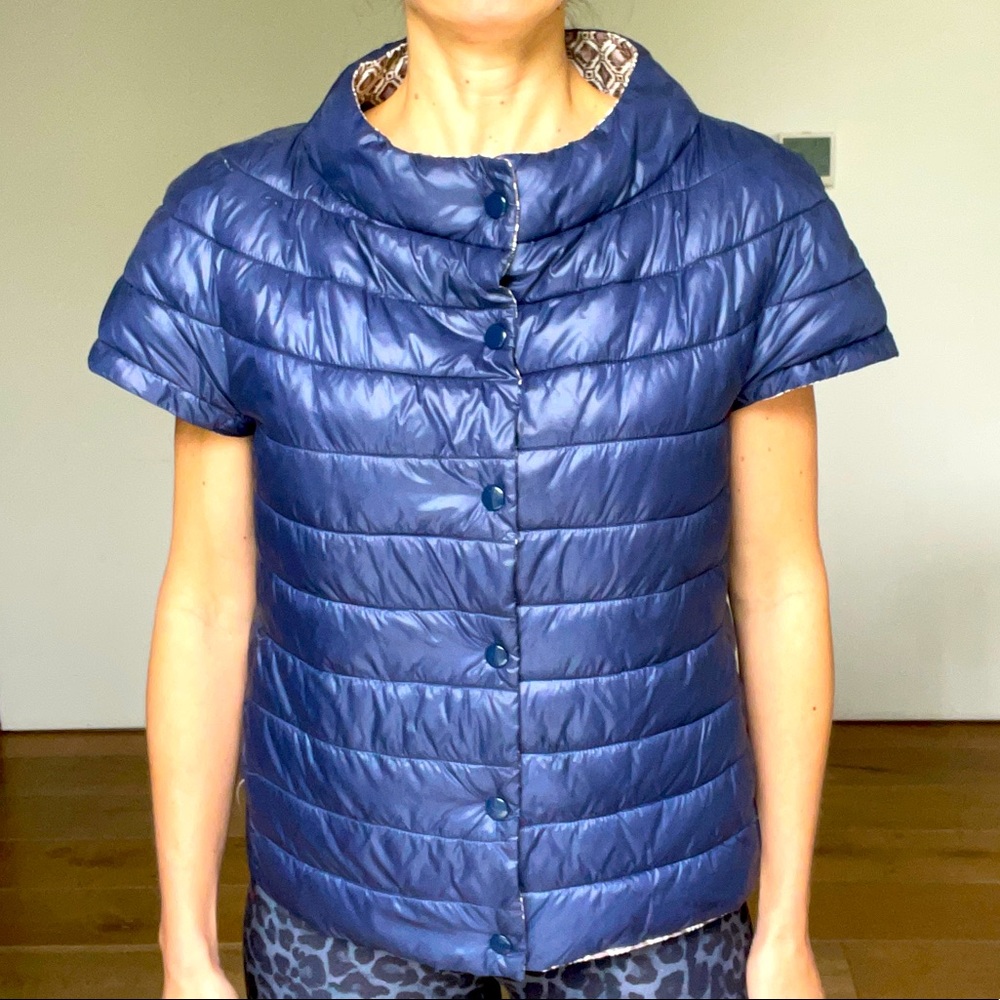 Reversible down jacket